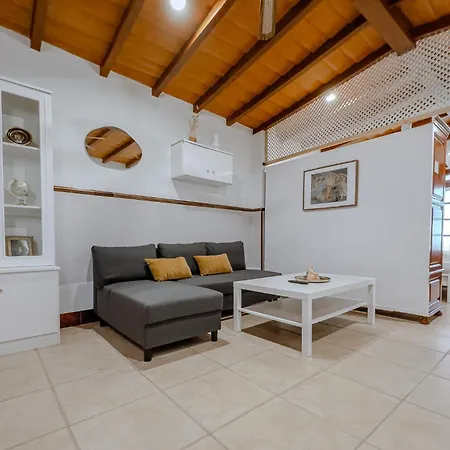 Διαμέρισμα Casco Antiguo Boutique - A 100m De La Playa *